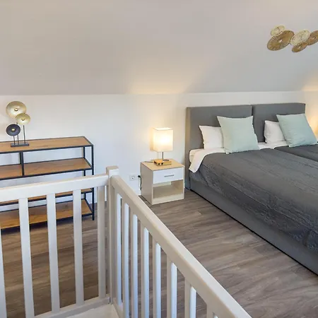 Apartment Immostay M#6 Maisonette- Apartment, Wifi & Parken, Parkanlage, 4k Tv