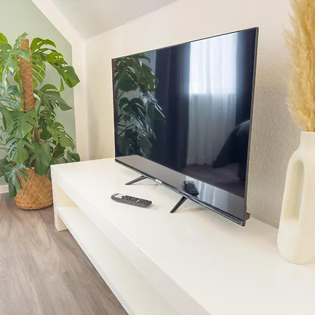 Immostay M#6 Maisonette- Apartment, Wifi & Parken, Parkanlage, 4k Tv 아파트 *