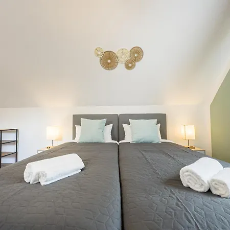 Apartment Immostay M#6 Maisonette- Apartment, Wifi & Parken, Parkanlage, 4k Tv