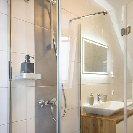 Immostay M#6 Maisonette- Apartment, Wifi & Parken, Parkanlage, 4k Tv