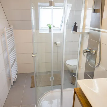 Apartamento Immostay M#6 Maisonette- Apartment, Wifi & Parken, Parkanlage, 4k Tv