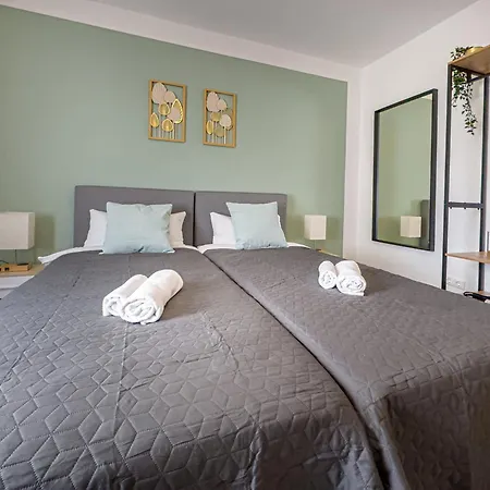 Immostay M#6 Maisonette- Apartment, Wifi & Parken, Parkanlage, 4k Tv Apartamento *